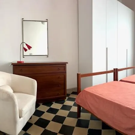 Apartment 2 Parcheggio Privato E Giardino Siena